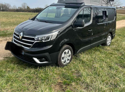 camping-car RENAULT SPACENOMAD  extérieur / latéral gauche